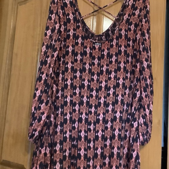 Billabong Pink and Black Patterned Dress - Picture 1 of 3